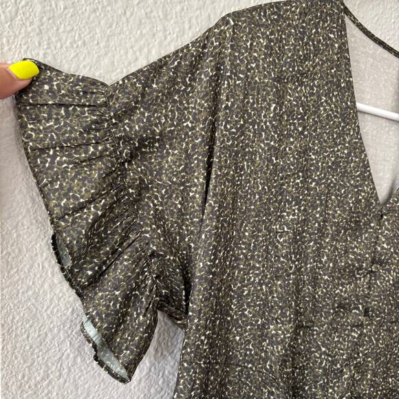 Anthropologie Dolan Olive Green Short Sleeve Ruffle Blouse Top Size Petite Small - Picture 9 of 10